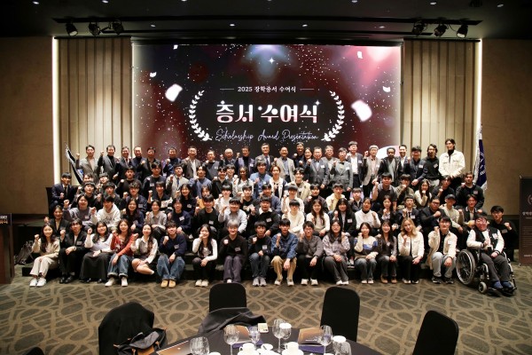 resize1000_단체08편집2.JPG resize1000_단체08편집2.JPG